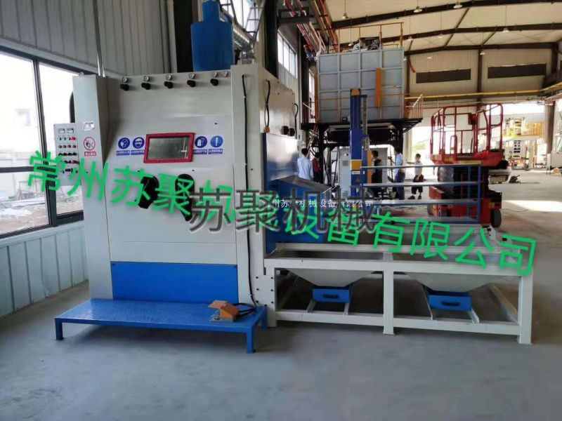 臺(tái)車轉(zhuǎn)盤(pán)磨具噴砂機(jī)使用現(xiàn)場(chǎng)